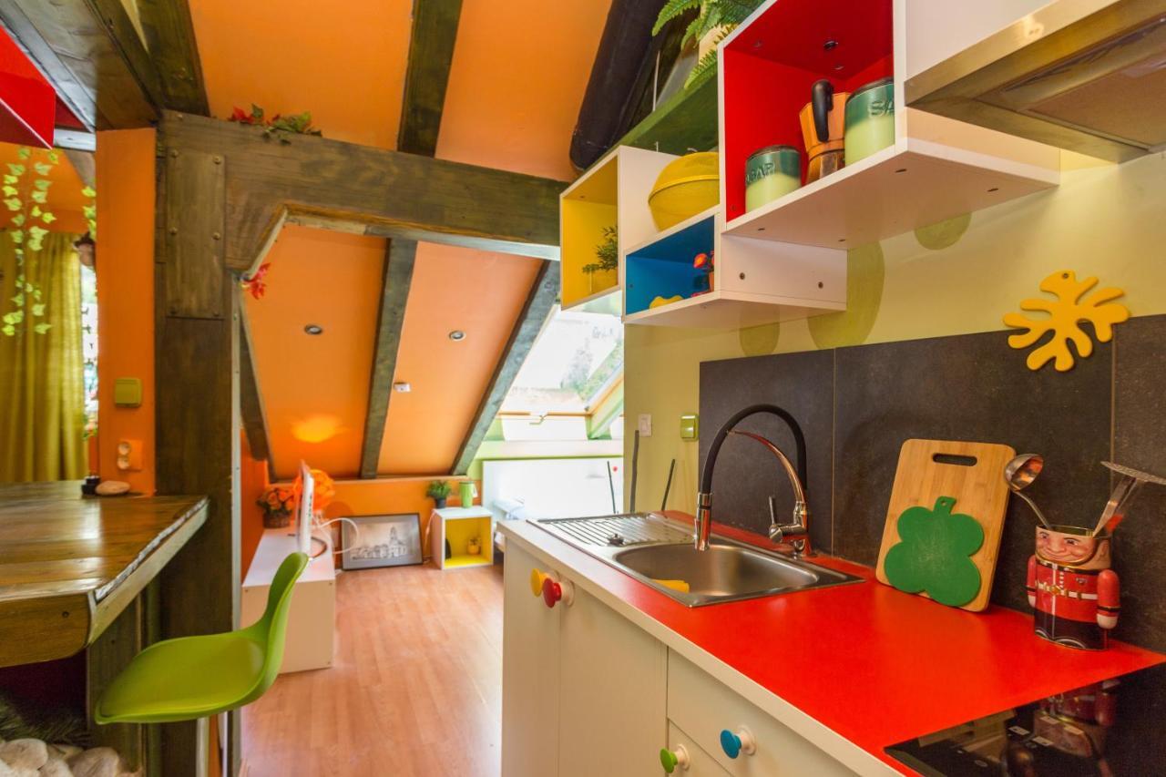 Magic House *